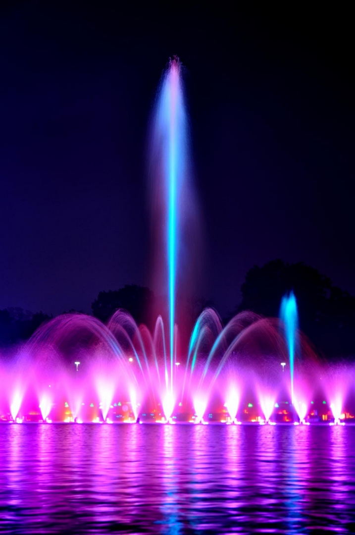 spectacles de jets d'eau et de fontaines lumineuses