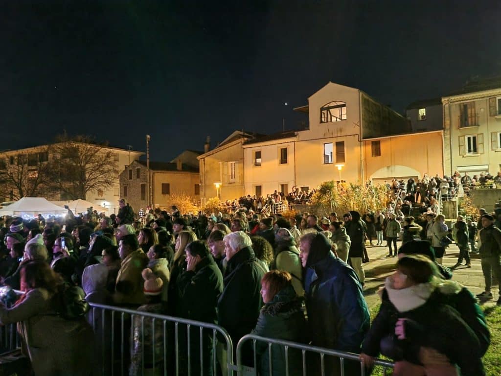 La foule attend Millétoiles